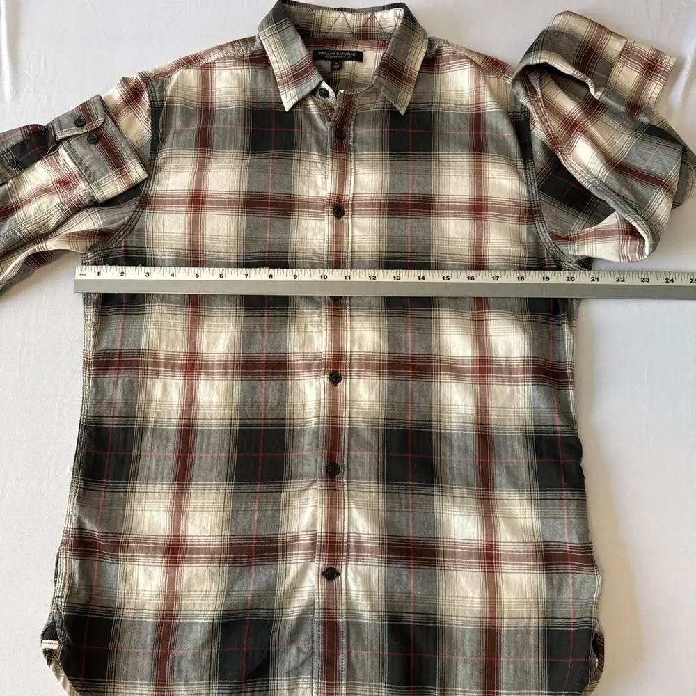 Banana Republic Men’s M Tailored‎ Slim Fit Herringbone Undertone Grey Button Up
